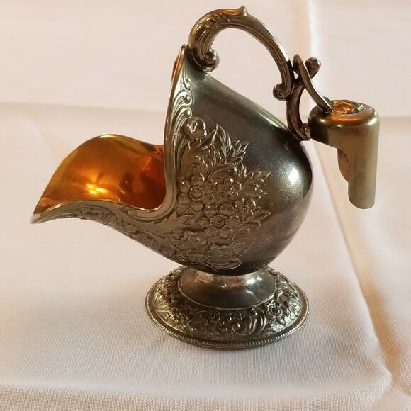 Vintage Leonard silverplated sugar bowl/sugar scuttle about five inches tall - Picture 1 of 11
